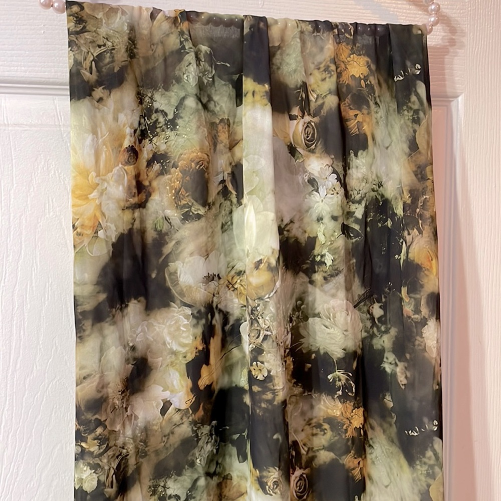 rose print scarf